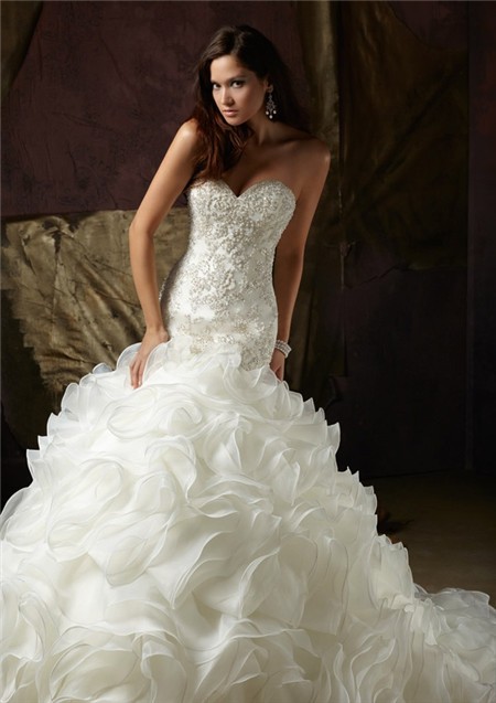 Ball Gown Sweetheart Lace Beaded Organza Ruffle Wedding Dress With Pearls 3934