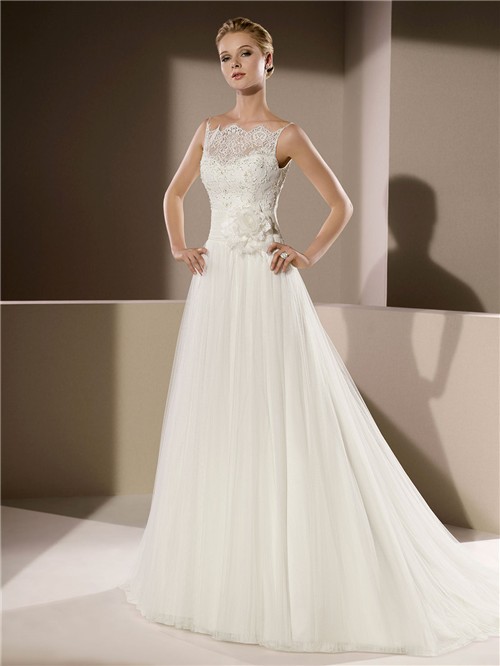 Elegant A Line Scalloped Neckline Low V Back Lace Tulle Wedding Dress Spaghetti Straps