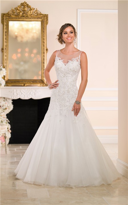 Fitted A Line Illusion Bateau Neckline Sheer Back Tulle Lace Wedding Dress 